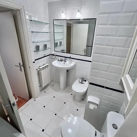 Apartman Primera Linea De Playa En Salinas, Asturias *